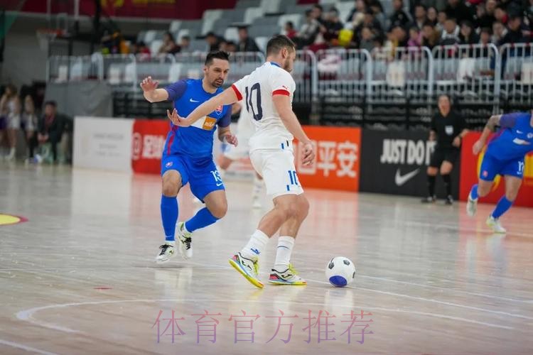五人制国际邀请赛芬兰队取得两连胜 捷克、斯洛伐克鏖战平局 五人制国际邀请赛芬兰队取得两连胜 捷克、斯洛伐克鏖战平局
